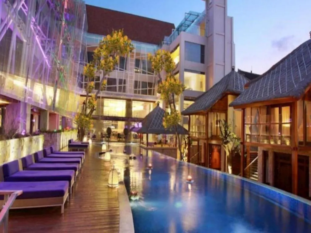 Grand Mega Resort & Spa Bali Kuta Lombok Hotel